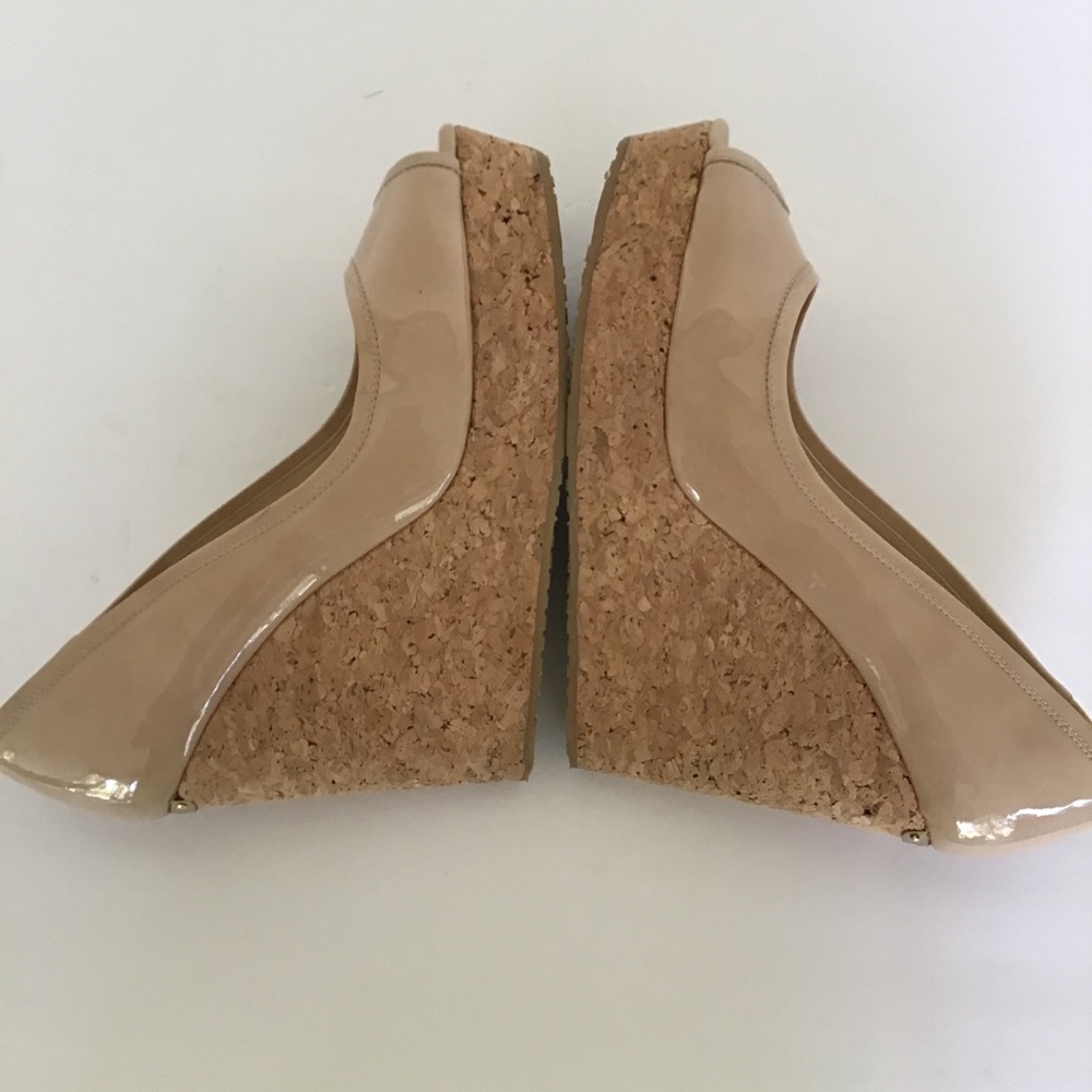 JIMMY CHOO NUDE PATENT LEATHER CORK WEDGE SIZE 10 - Picture 12 of 15